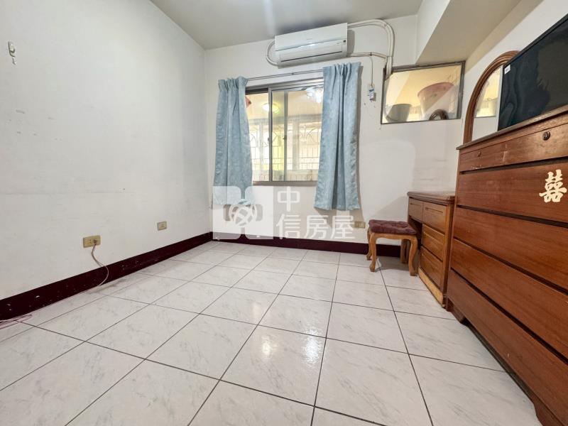 草屯太平路三房車位華廈房屋室內格局與周邊環境