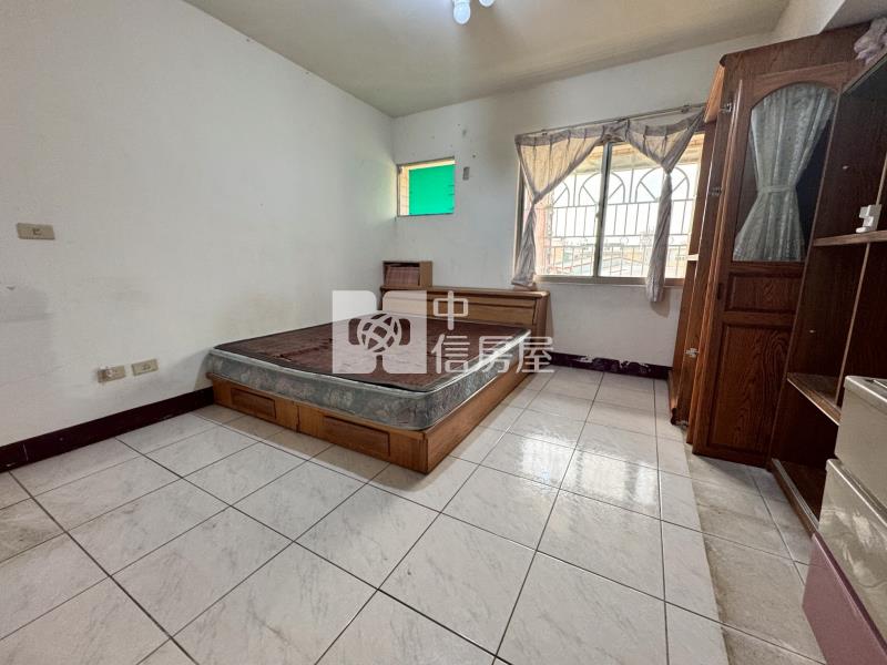 草屯太平路三房車位華廈房屋室內格局與周邊環境