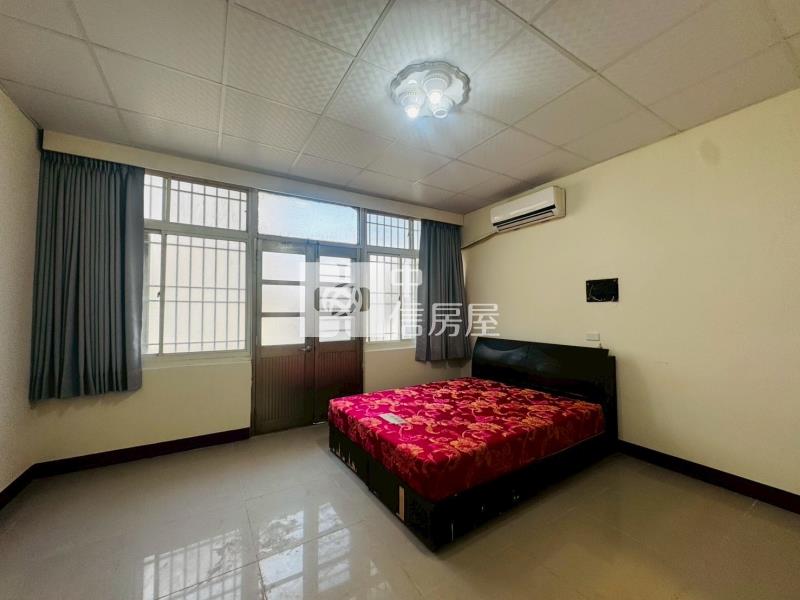 竹南低總價5房透天房屋室內格局與周邊環境