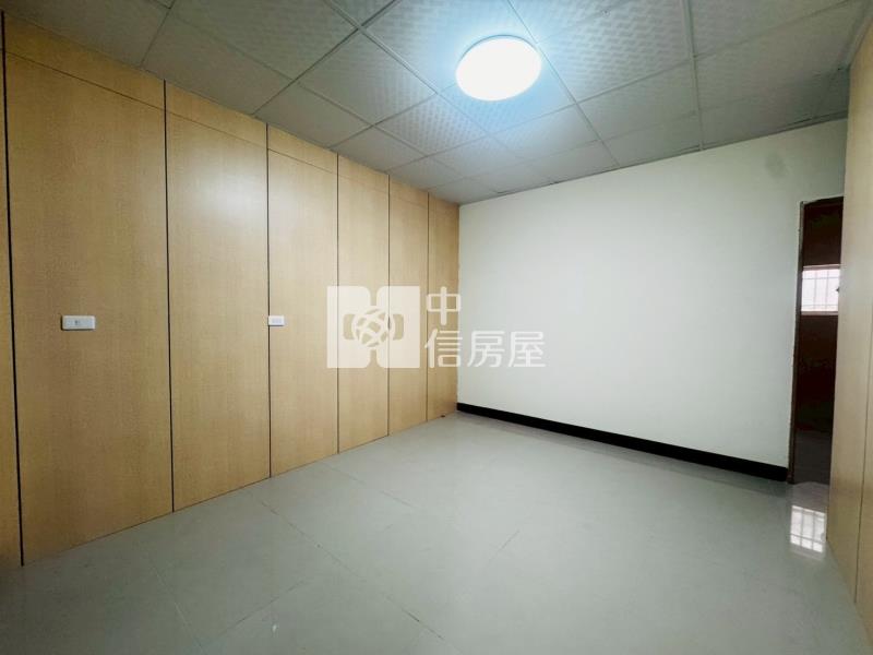 竹南低總價5房透天房屋室內格局與周邊環境