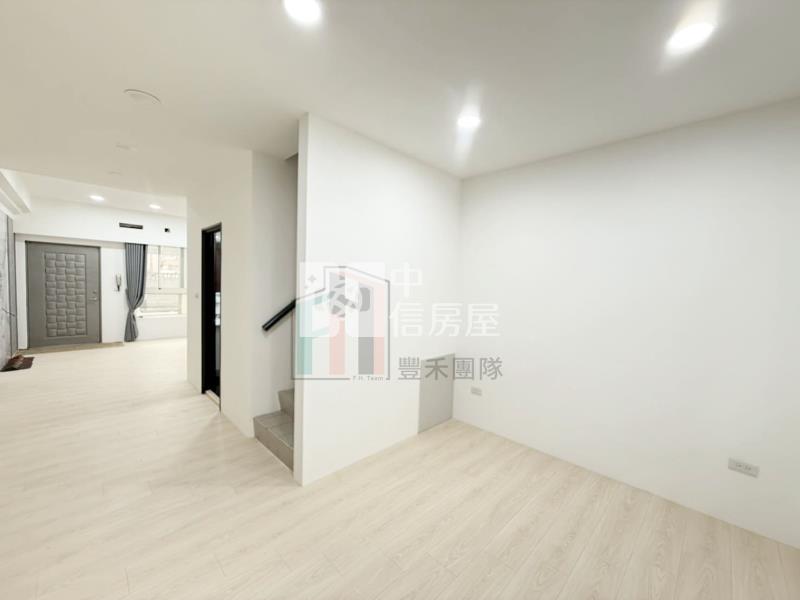 【豐禾】觀音低總價前院停車優質透天房屋室內格局與周邊環境