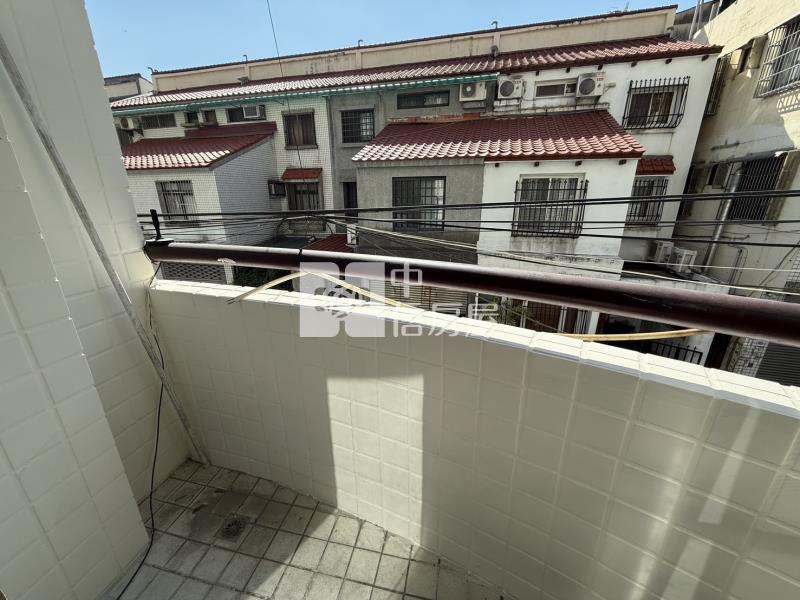 中興商圈旁2+1房採光戶房屋室內格局與周邊環境