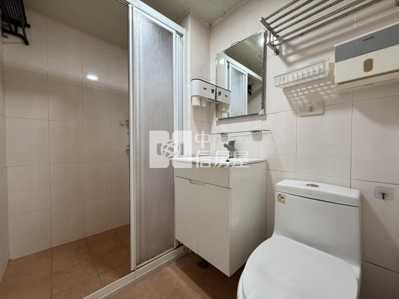 中興商圈旁2+1房採光戶房屋室內格局與周邊環境