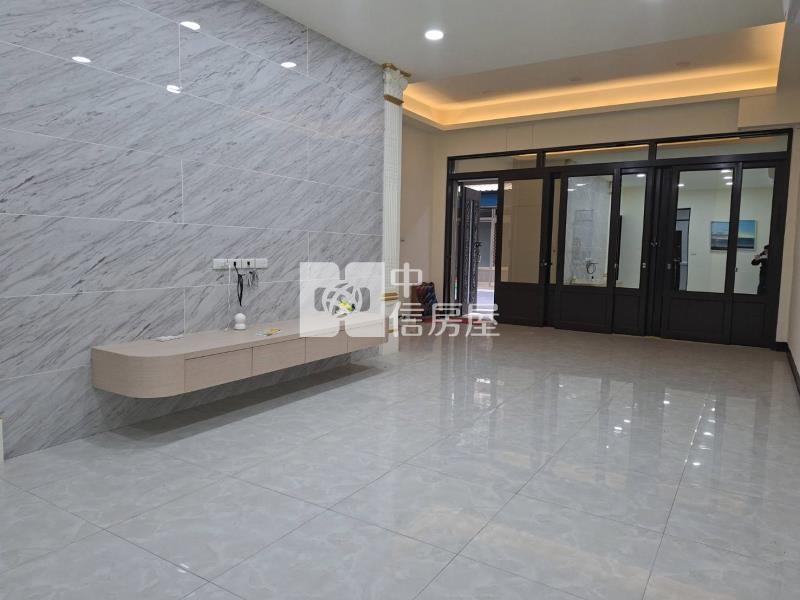 【奔馳】近綠線G02站整新美透天房屋室內格局與周邊環境