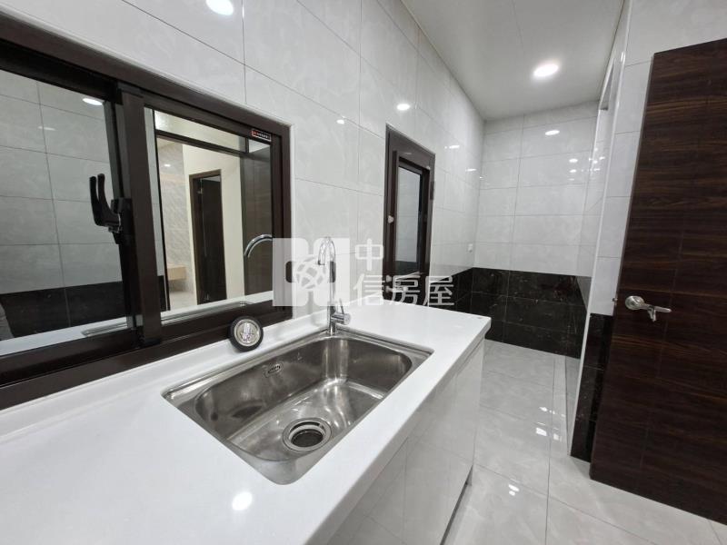 【奔馳】近綠線G02站整新美透天房屋室內格局與周邊環境