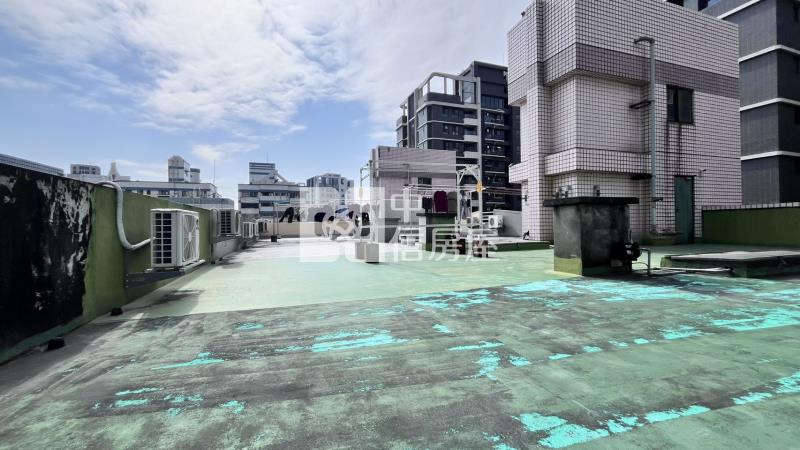 太平樹孝商圈蛋黃區入門玄關兩房B1平車房屋室內格局與周邊環境