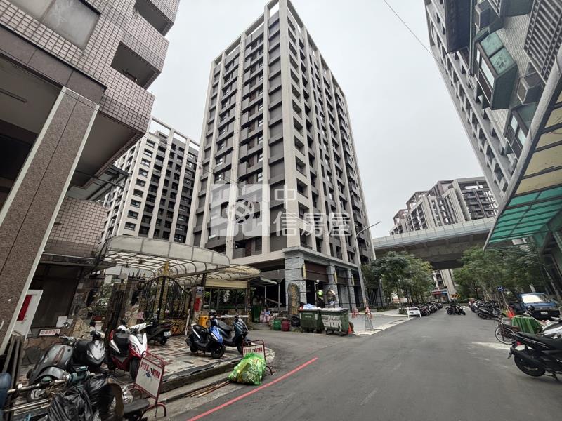 太平樹孝商圈蛋黃區入門玄關兩房B1平車房屋室內格局與周邊環境