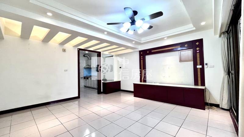 太平樹孝商圈蛋黃區入門玄關兩房B1平車房屋室內格局與周邊環境