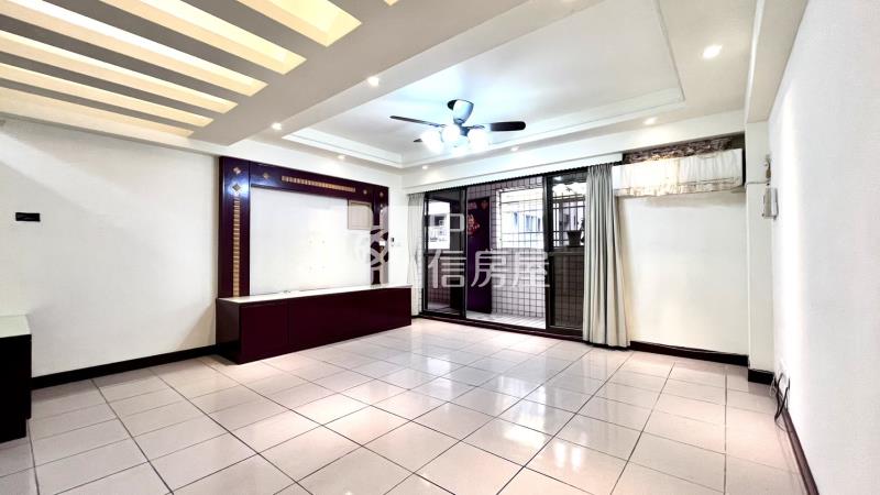 太平樹孝商圈蛋黃區入門玄關兩房B1平車房屋室內格局與周邊環境