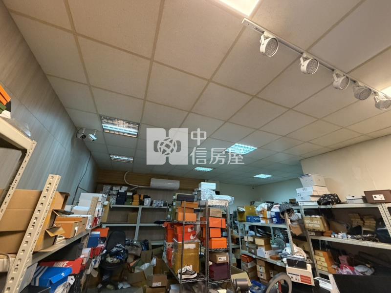 內壢後站華勛商圈大面寬店面房屋室內格局與周邊環境