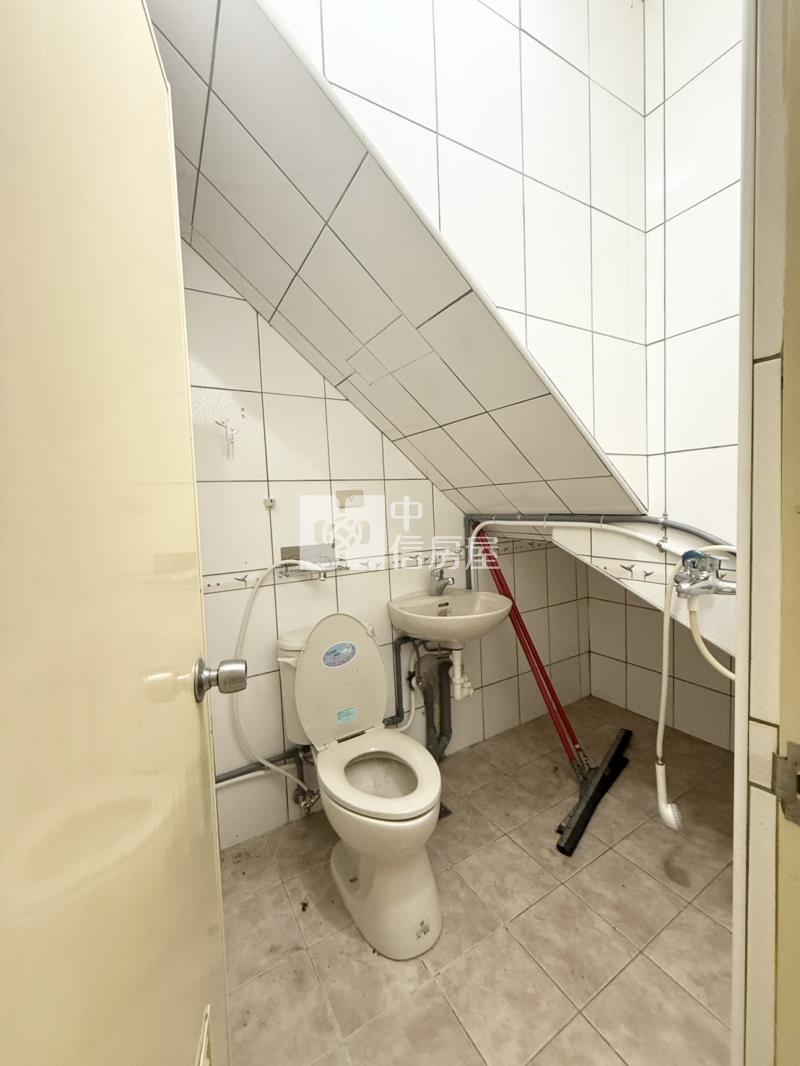 南區低總價樓店房屋室內格局與周邊環境