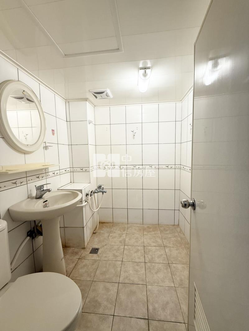 南區低總價樓店房屋室內格局與周邊環境