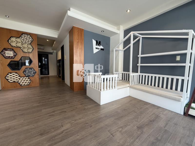 中正三代城墅電梯透天住店房屋室內格局與周邊環境