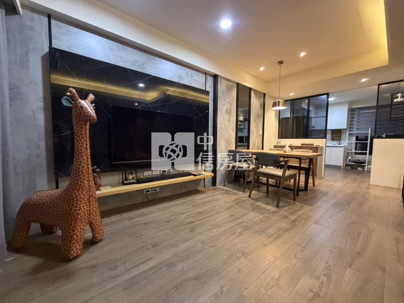 中正三代城墅電梯透天住店房屋室內格局與周邊環境