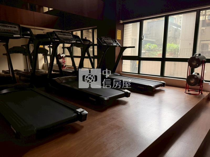 法國之星三房車房屋室內格局與周邊環境