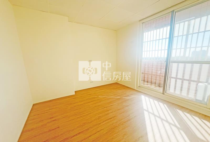 草漯市區公園整新採光三房+平面輪抽車位房屋室內格局與周邊環境