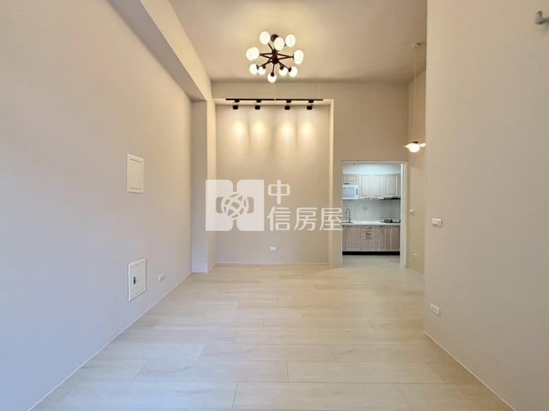 內壢庭院挑高3.8米兩房車房屋室內格局與周邊環境