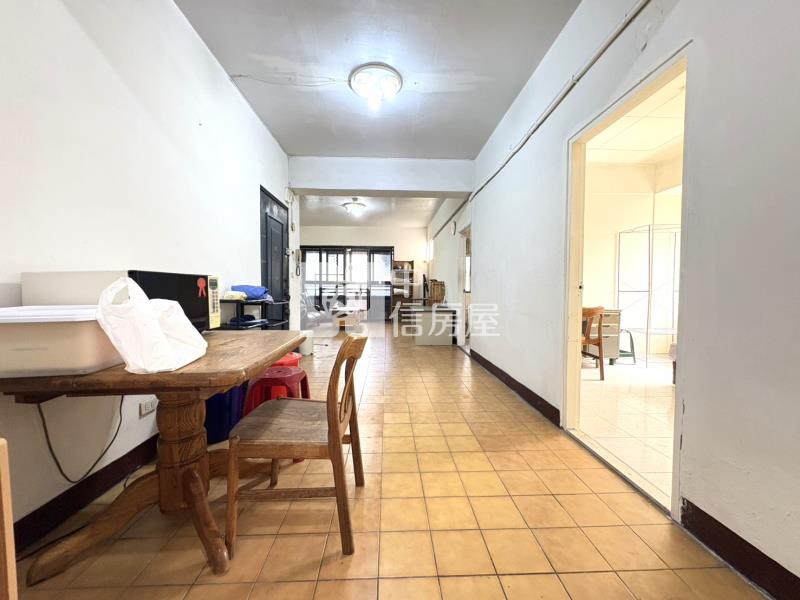 北屯市場旁大三房B房屋室內格局與周邊環境