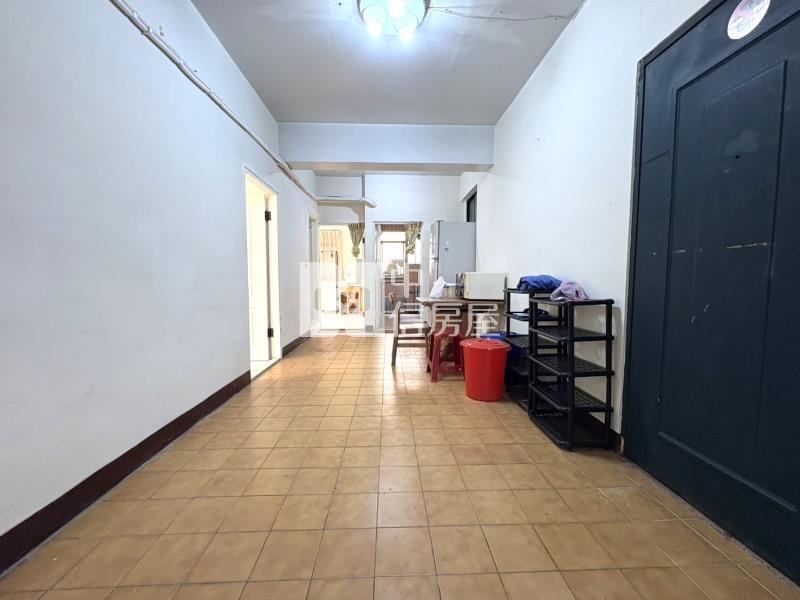 北屯市場旁大三房B房屋室內格局與周邊環境