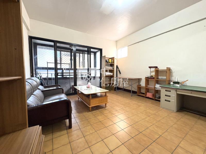 北屯市場旁大三房B房屋室內格局與周邊環境