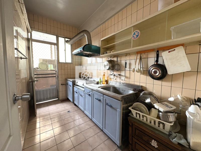 北屯市場旁大三房B房屋室內格局與周邊環境