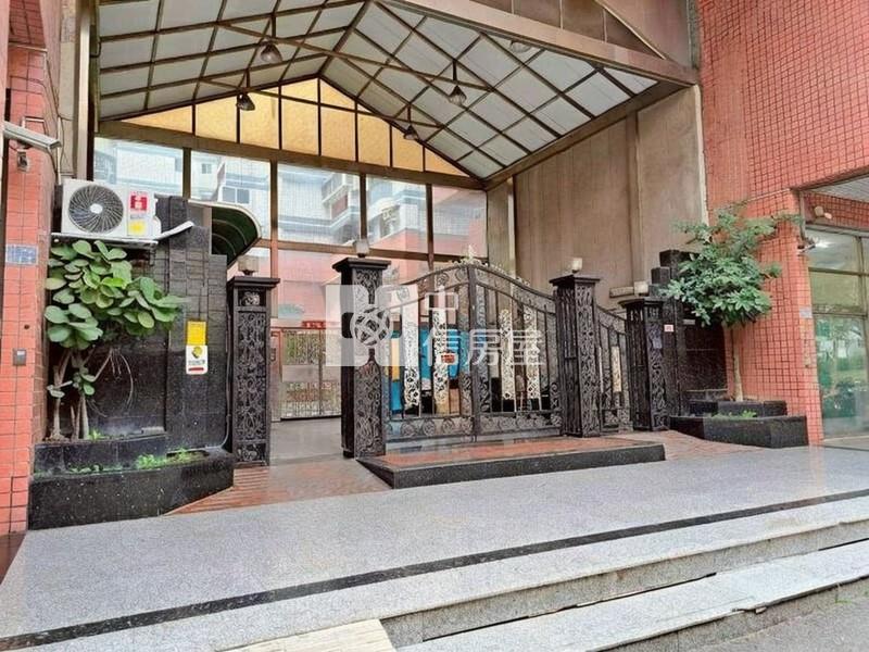 斗六鎮南國小華廈房屋室內格局與周邊環境