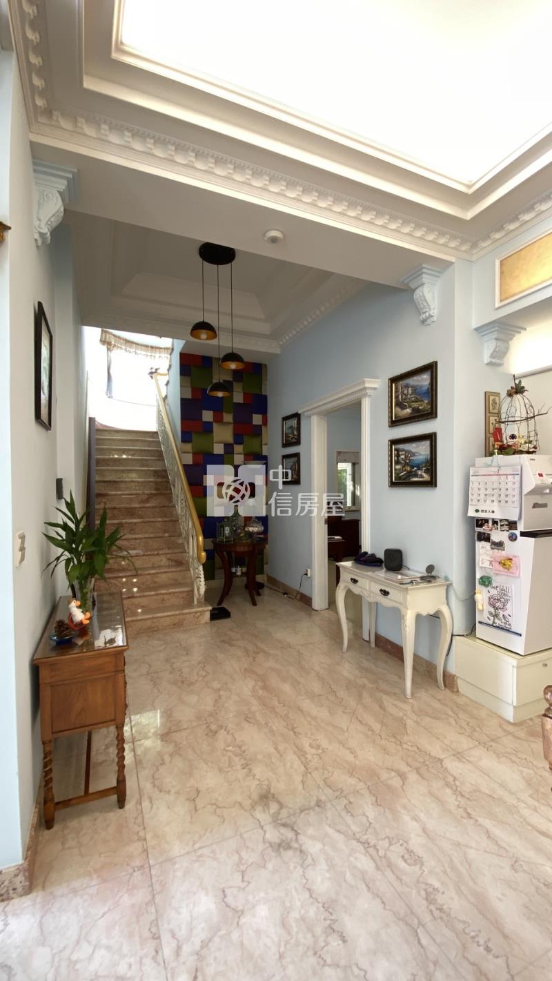 中央大學豪華農舍房屋室內格局與周邊環境