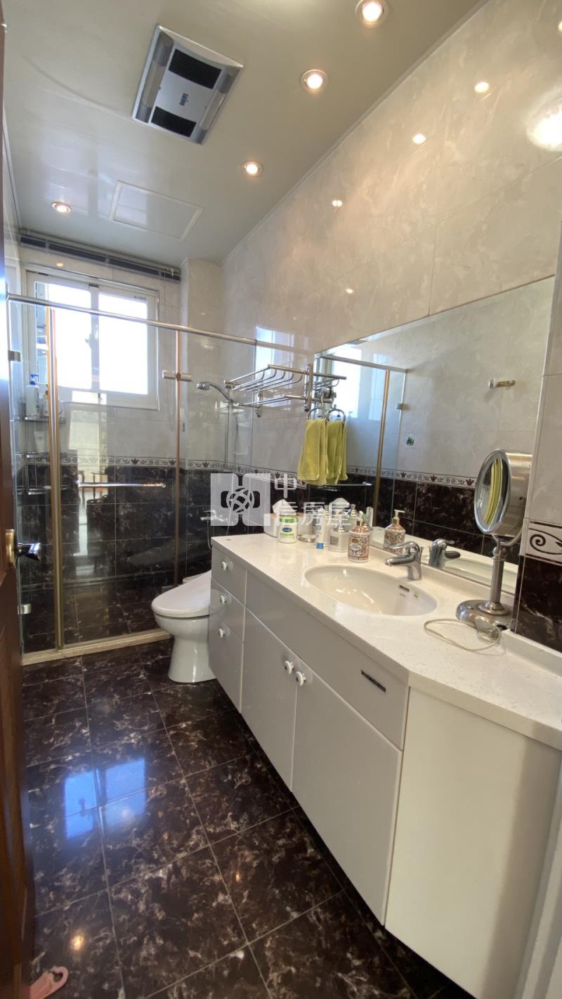 中央大學豪華農舍房屋室內格局與周邊環境