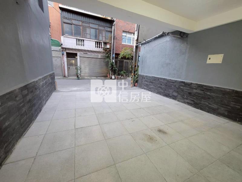 近龍潭百年商圈活巷大別墅(門前停車)房屋室內格局與周邊環境