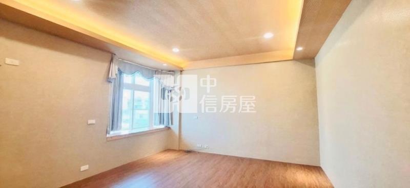 斗六雙車位邊間別墅房屋室內格局與周邊環境