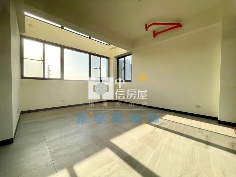 【新夢想】五楊交流道大面寬電梯透店房屋室內格局與周邊環境