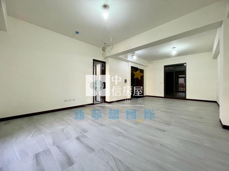 【新夢想】五楊交流道大面寬電梯透店房屋室內格局與周邊環境