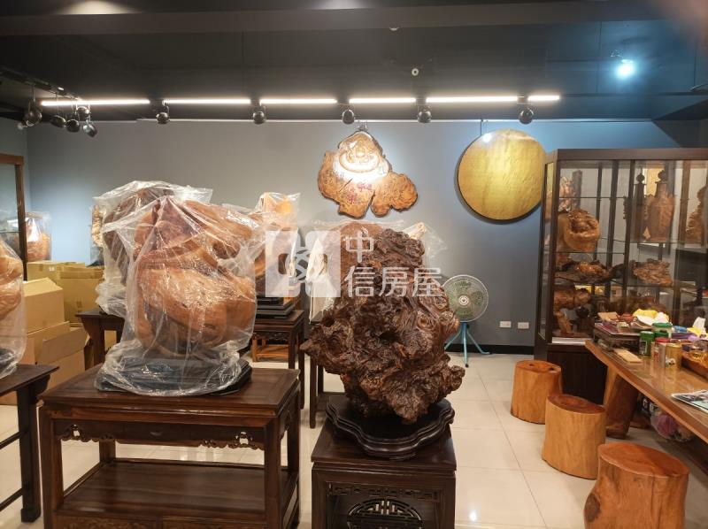 品上景大面寬金店面房屋室內格局與周邊環境