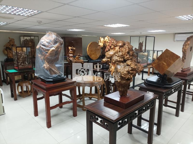 品上景大面寬金店面房屋室內格局與周邊環境