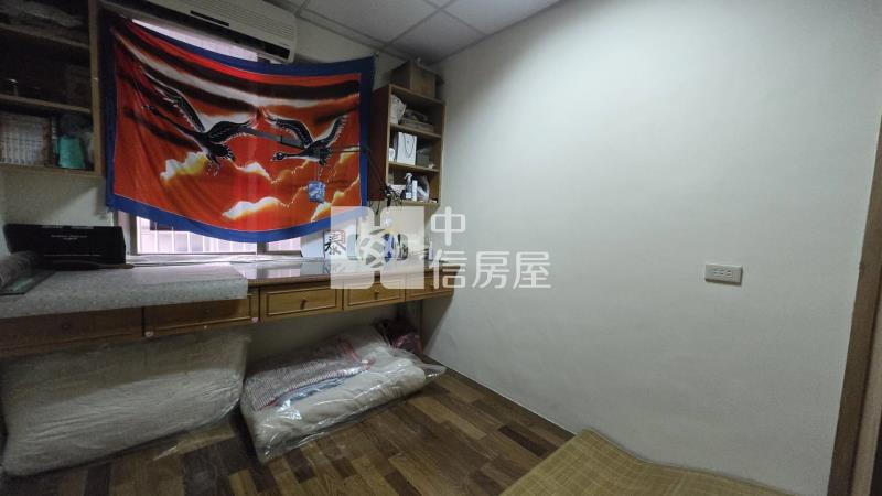 六六快速路旁別墅房屋室內格局與周邊環境