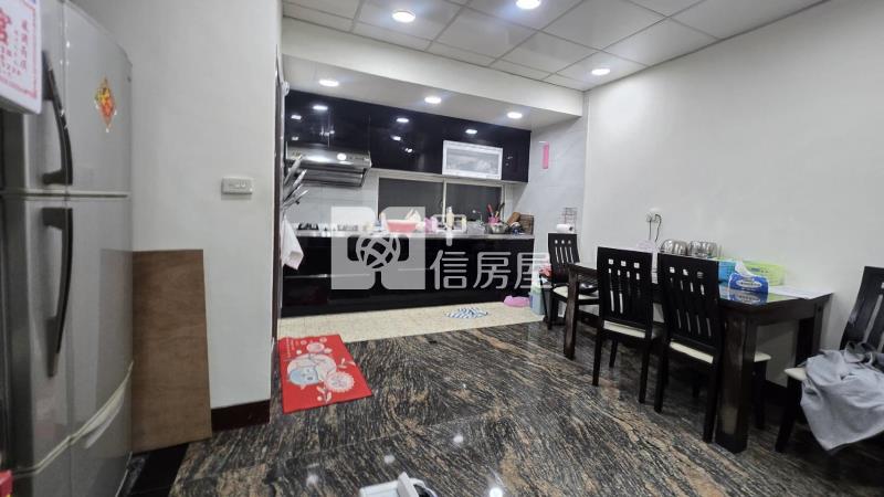 六六快速路旁別墅房屋室內格局與周邊環境