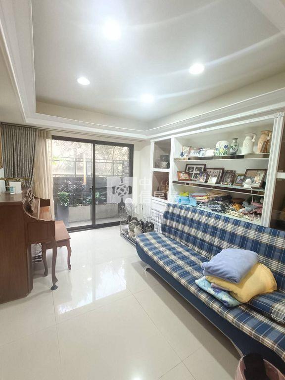 (A){深耕六期}前後花園挑高美別墅(中信卓越團隊)房屋室內格局與周邊環境