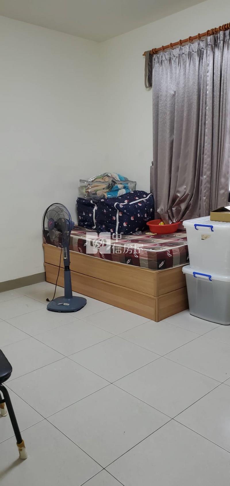 內埔永平街車庫別墅房屋室內格局與周邊環境