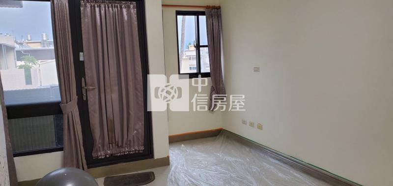 內埔永平街車庫別墅房屋室內格局與周邊環境