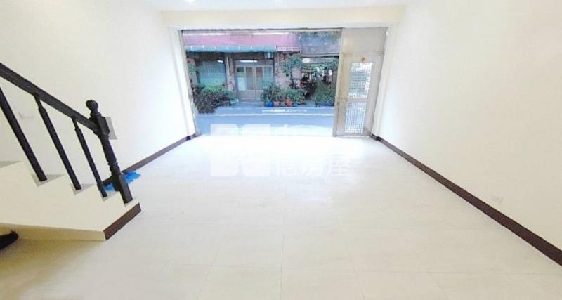 【新世紀】平鎮大勇街整新美透天房屋室內格局與周邊環境