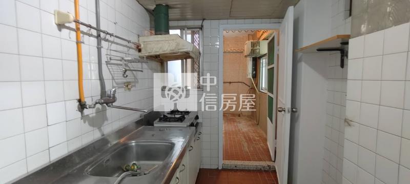 東區林森近成大低總價三房房屋室內格局與周邊環境