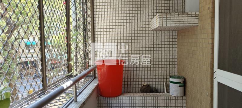 東區林森近成大低總價三房房屋室內格局與周邊環境