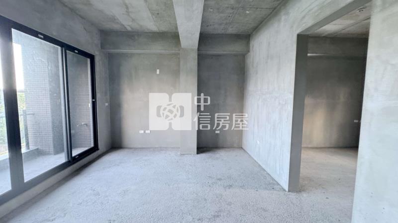 現代俐落全新農舍房屋室內格局與周邊環境