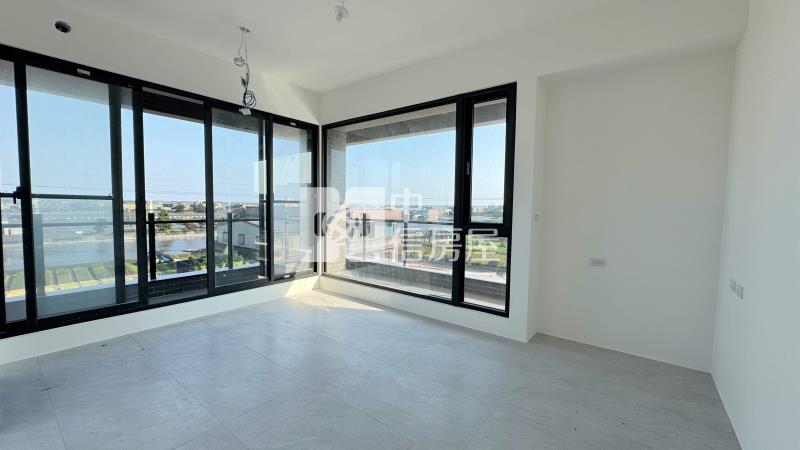 正臨191甲雙面路全新農舍房屋室內格局與周邊環境