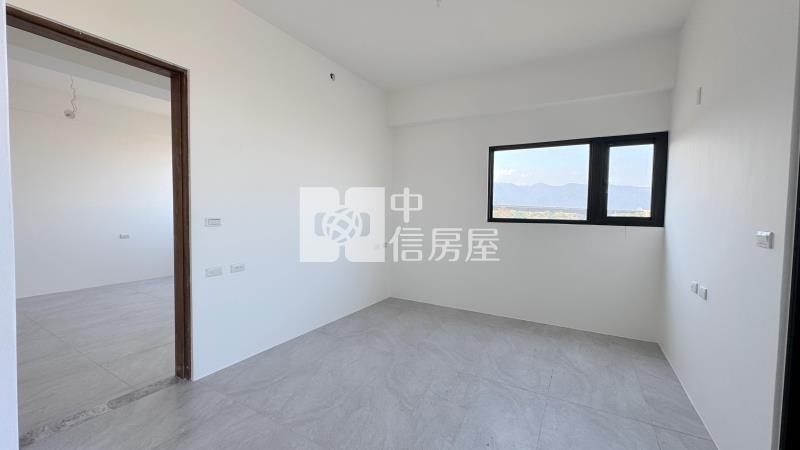 正臨191甲雙面路全新農舍房屋室內格局與周邊環境