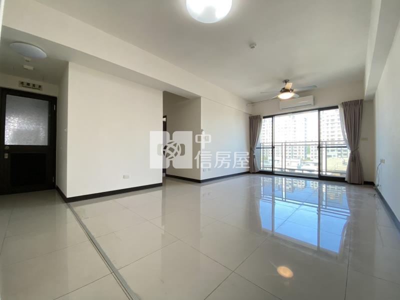 高鐵特區最便宜輕屋齡三房平車視野戶房屋室內格局與周邊環境