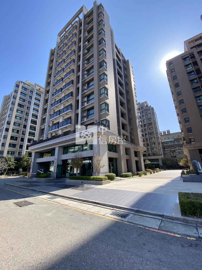 高鐵特區最便宜輕屋齡三房平車視野戶房屋室內格局與周邊環境