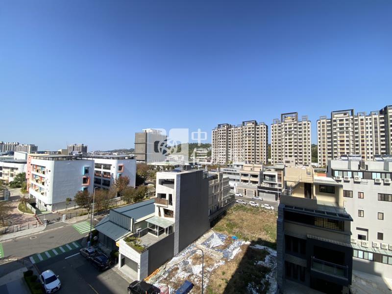 高鐵特區最便宜輕屋齡三房平車視野戶房屋室內格局與周邊環境