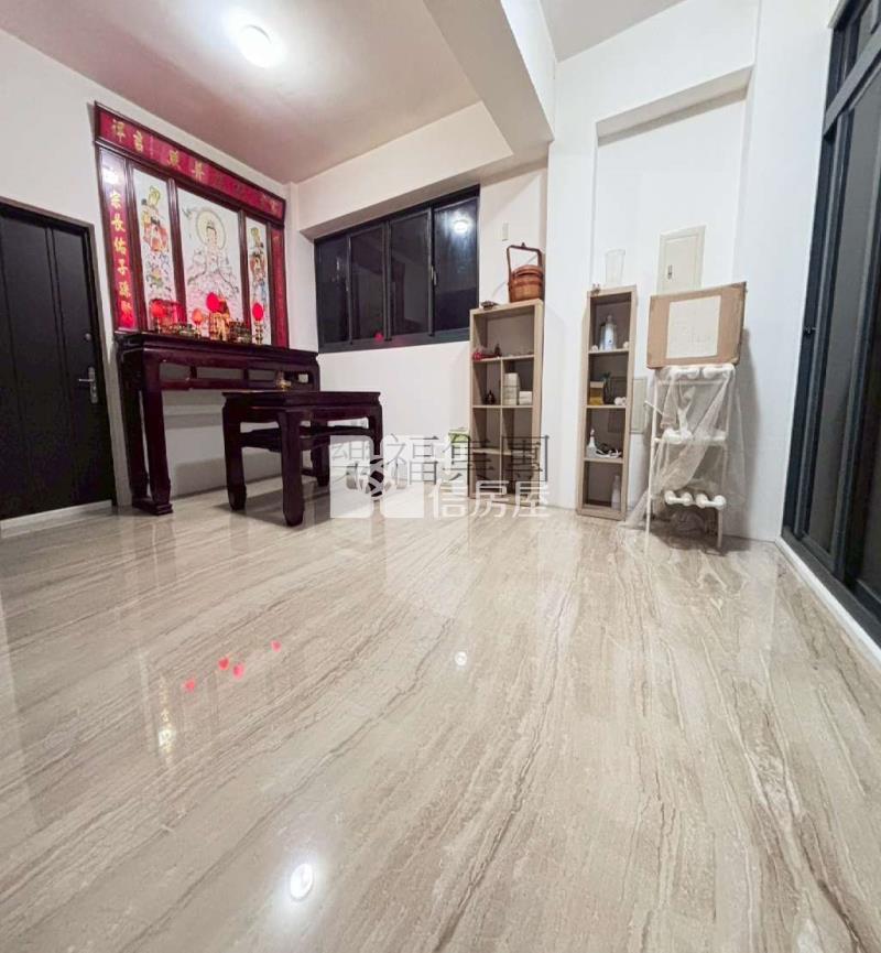 成功商圈6米面寬大地坪雙車電梯別墅房屋室內格局與周邊環境