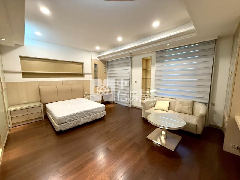 (寰宇層峰)七期 水安捷運站高級裝潢雙車別墅房屋室內格局與周邊環境